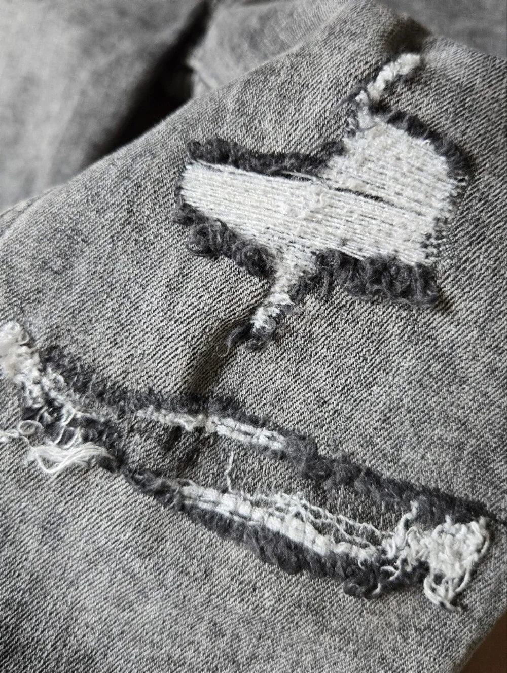 Acid Washed Charcoal Place Distressed Slim jeans Kids 8 VGUC